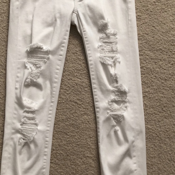 American eagle size 0 white ripped jeans - Picture 2 of 4